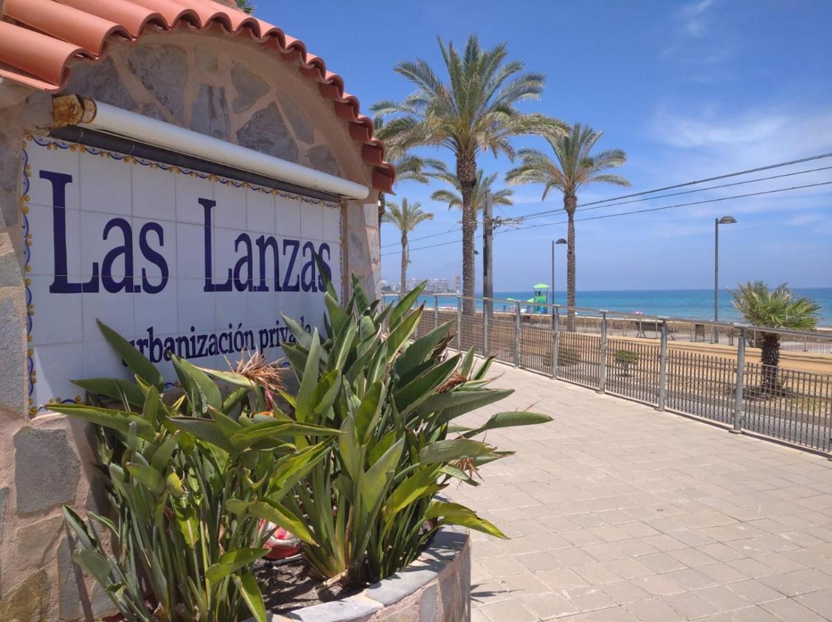 Las lanzas playa muchavista san juan El Campello Exterior foto