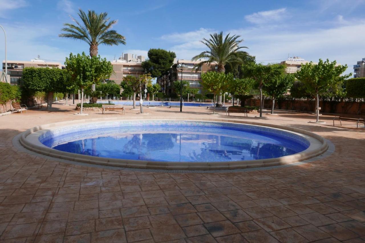 Las lanzas playa muchavista san juan El Campello Exterior foto